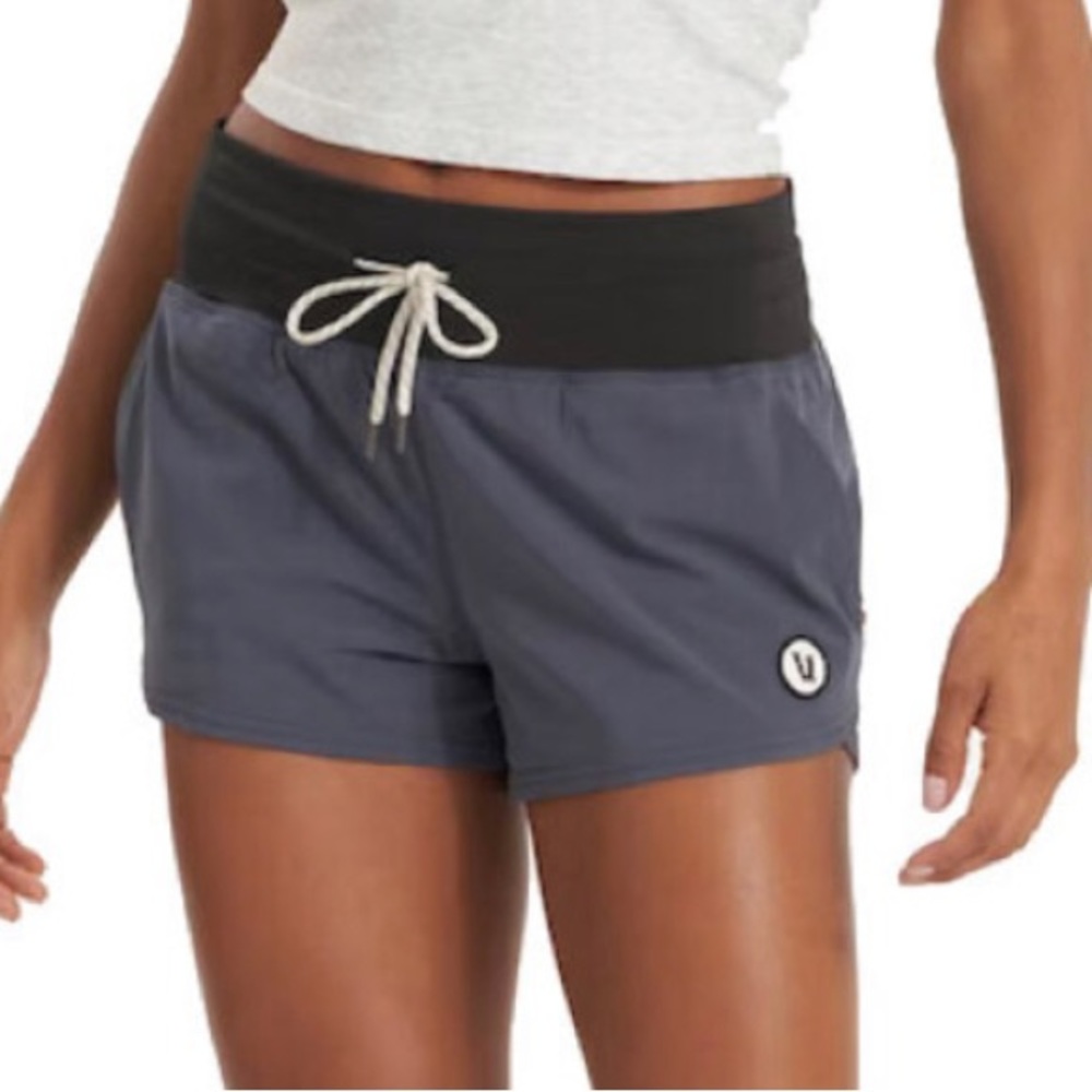 Vuori Seabreeze Shorts - Medium